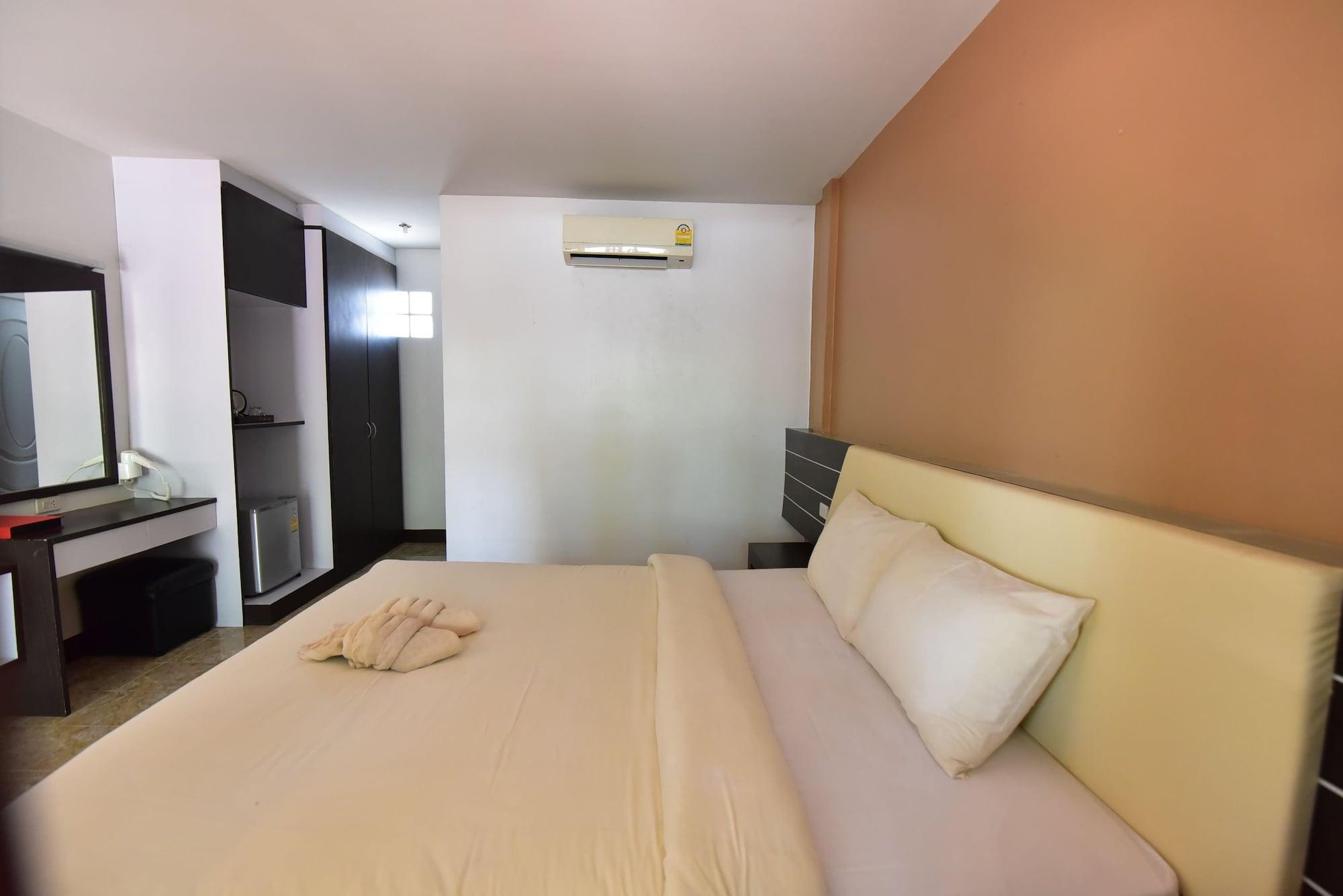 Varin Beach Resort Koh Lipe Exterior foto