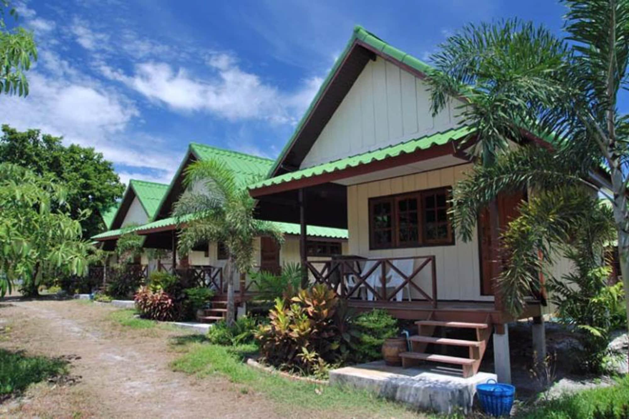 Varin Beach Resort Koh Lipe Exterior foto