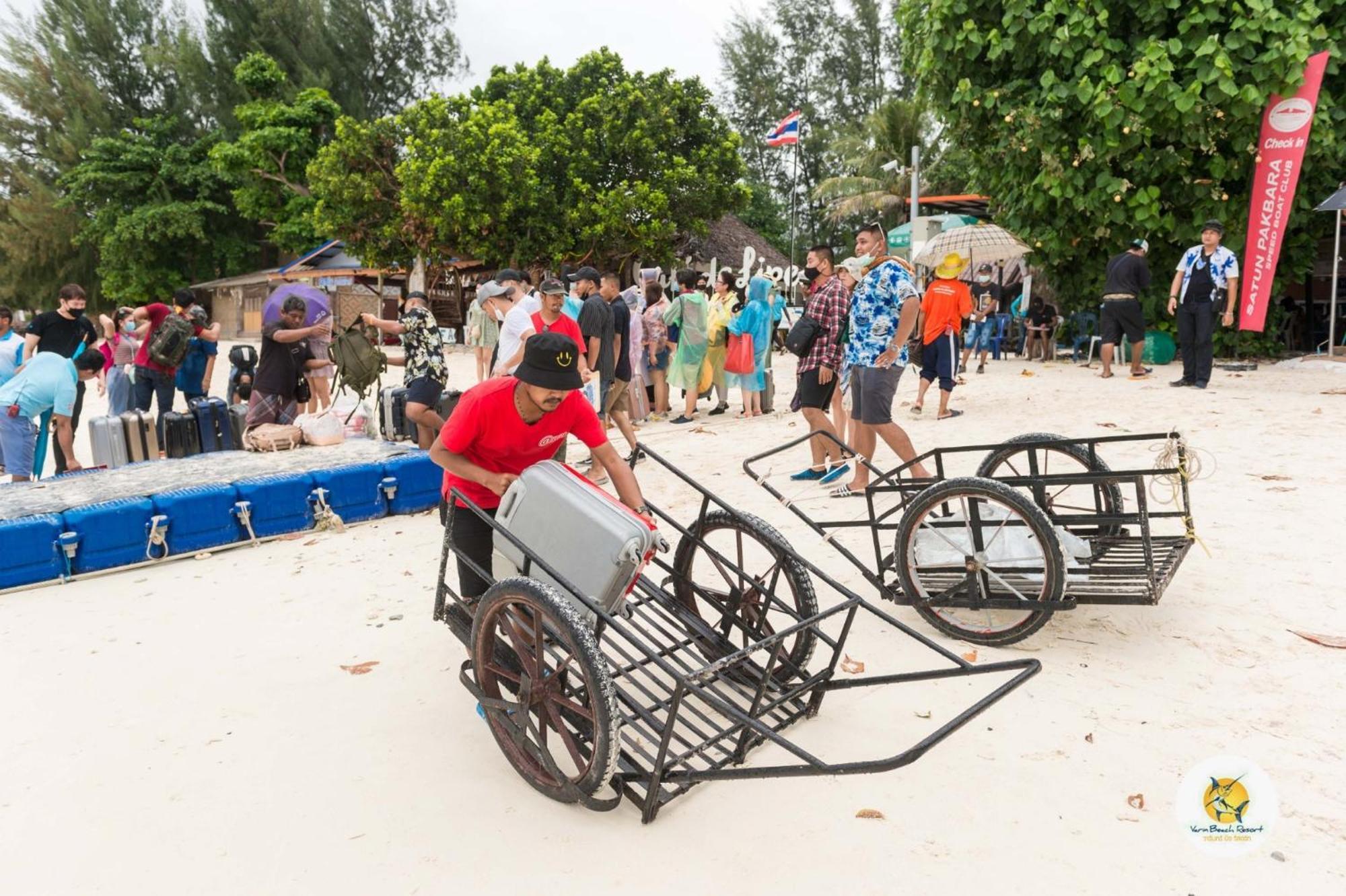 Varin Beach Resort Koh Lipe Exterior foto