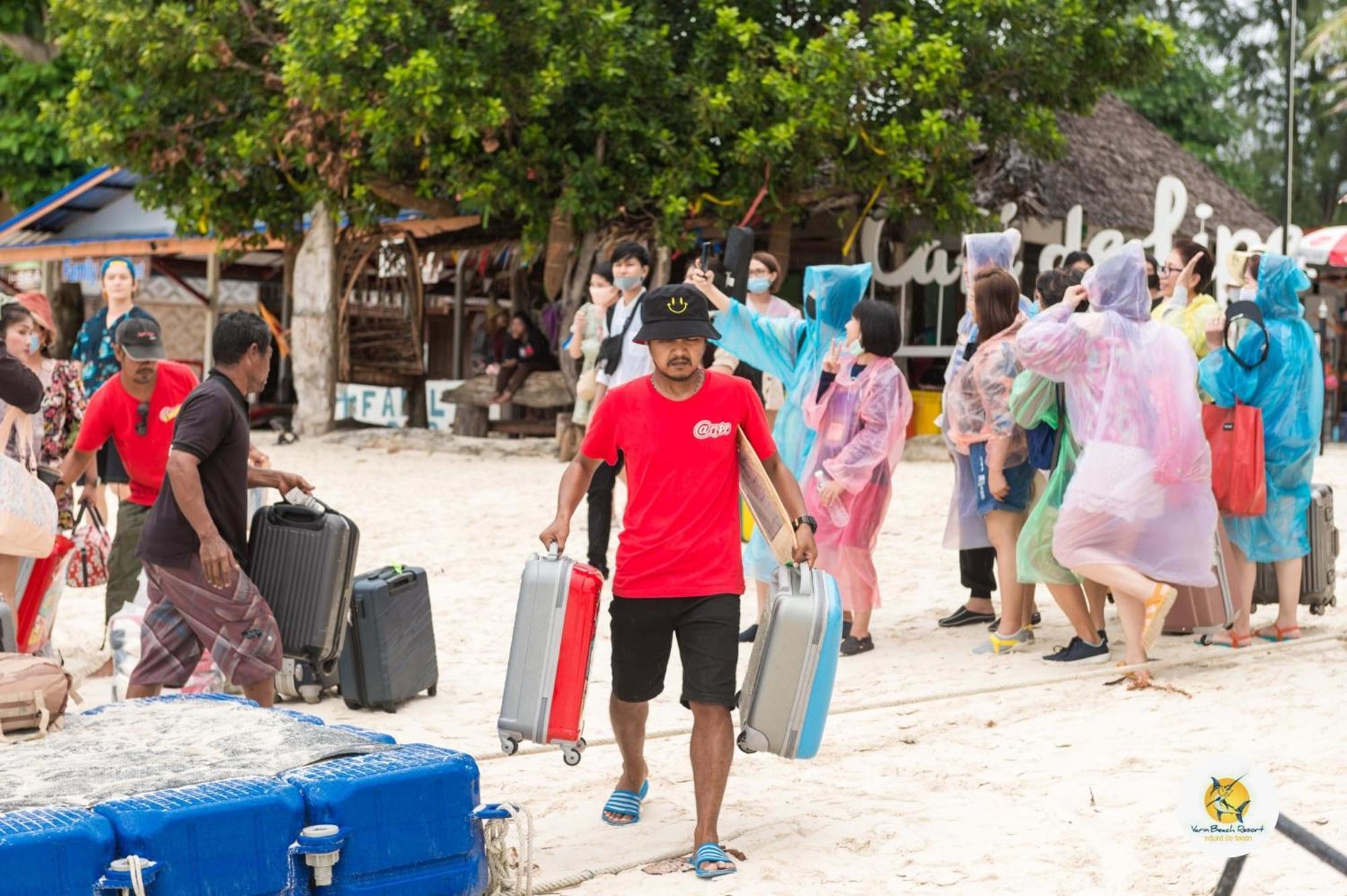 Varin Beach Resort Koh Lipe Exterior foto