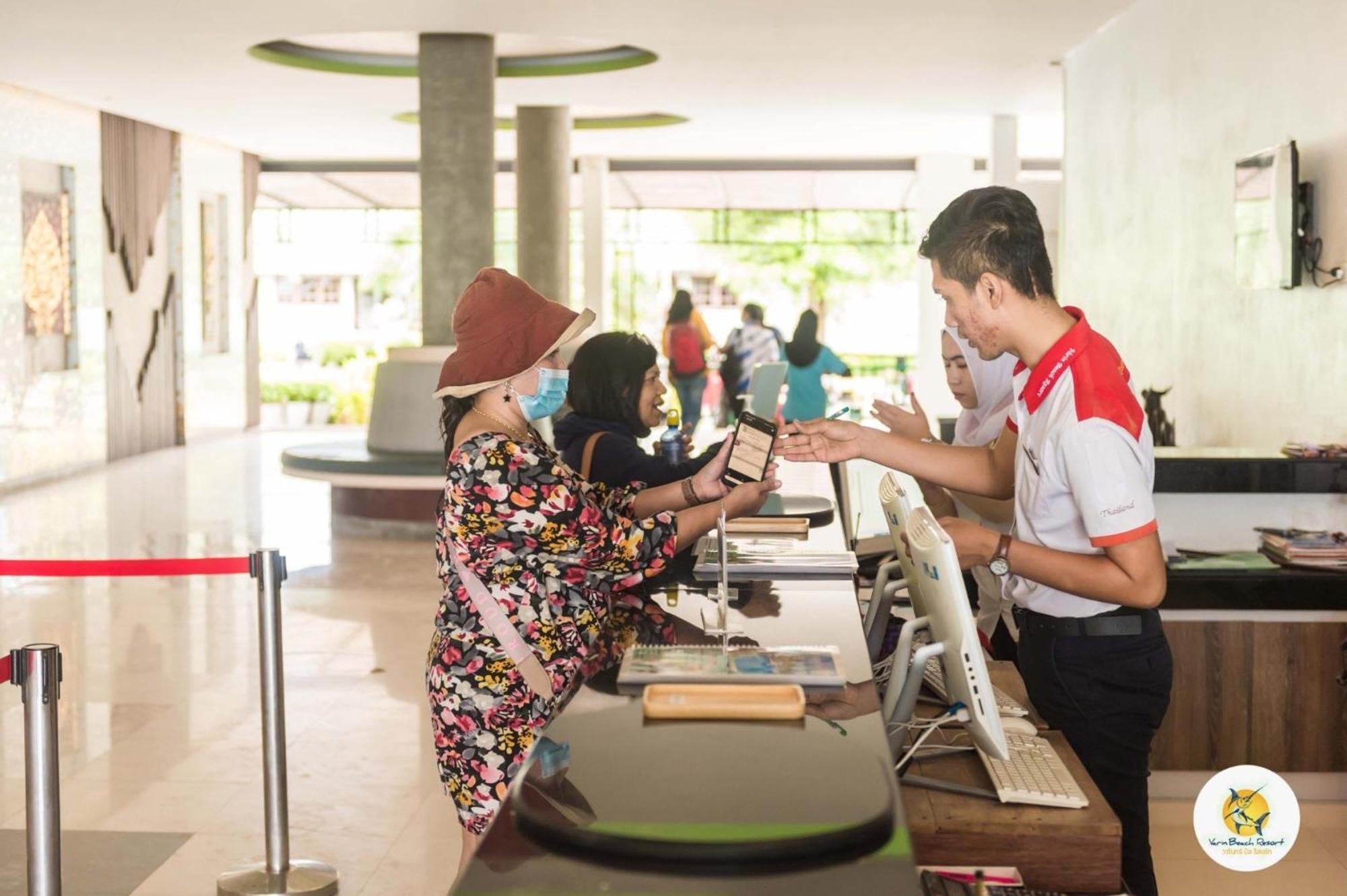 Varin Beach Resort Koh Lipe Exterior foto
