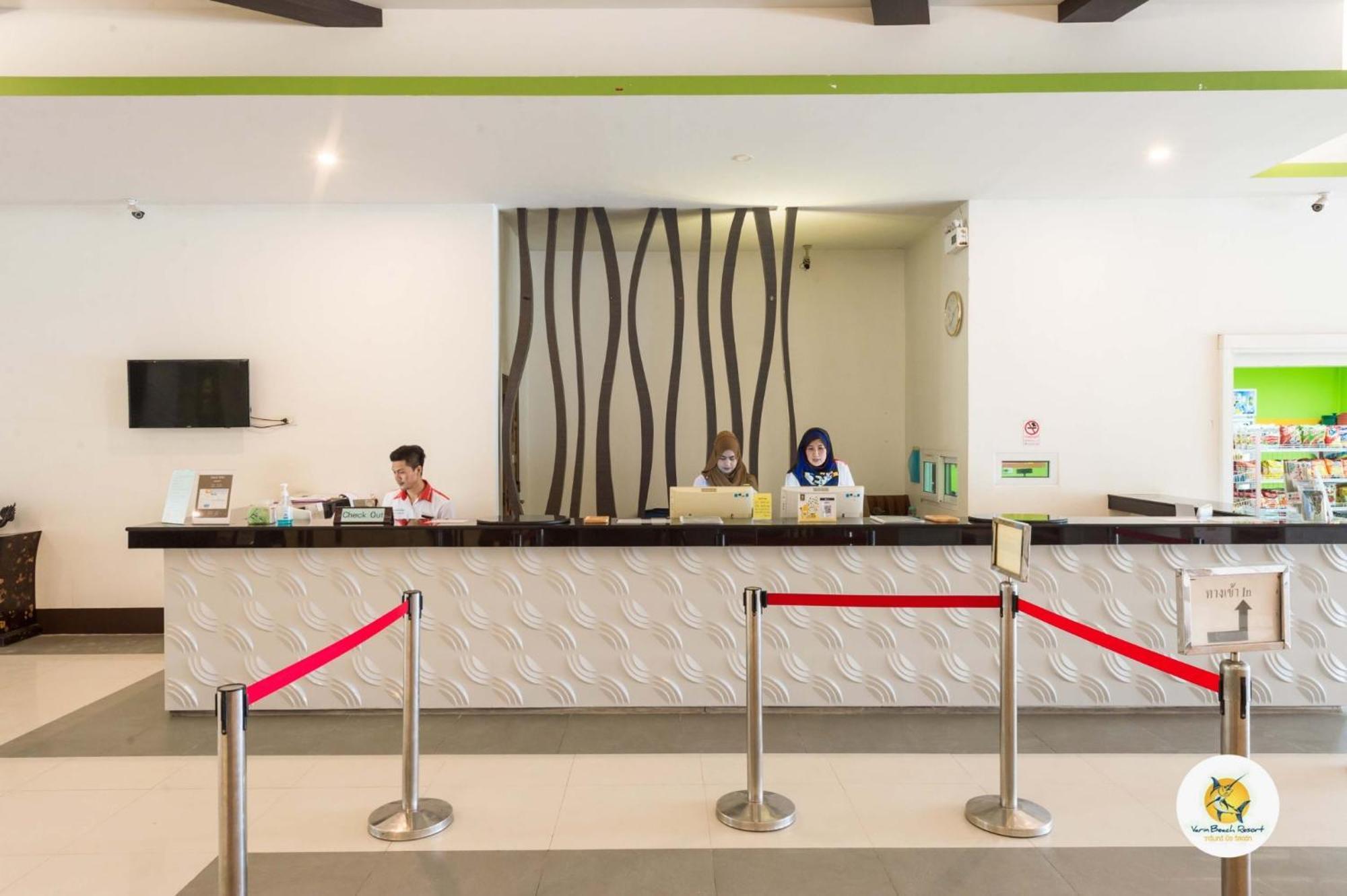 Varin Beach Resort Koh Lipe Exterior foto
