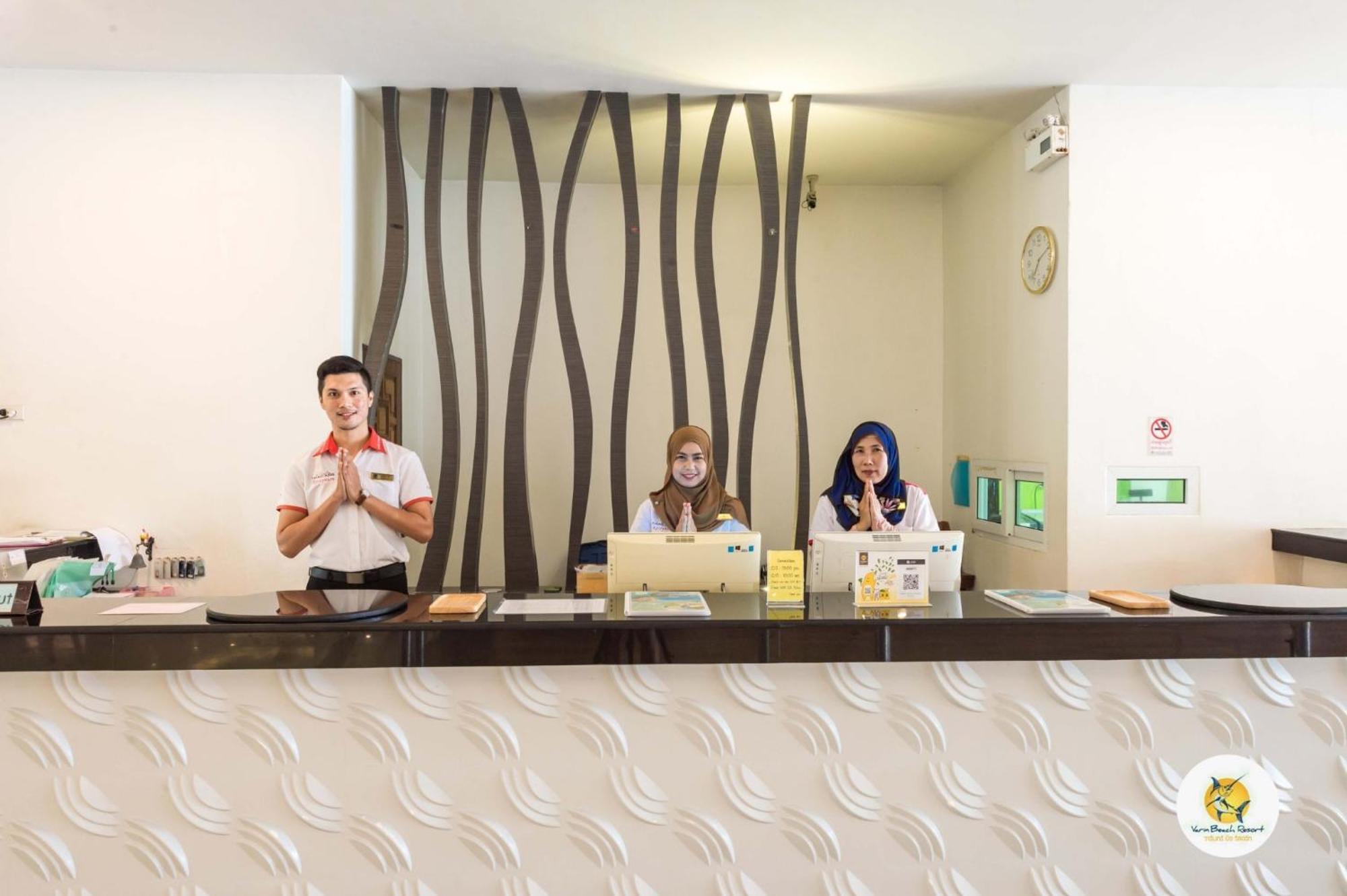 Varin Beach Resort Koh Lipe Exterior foto