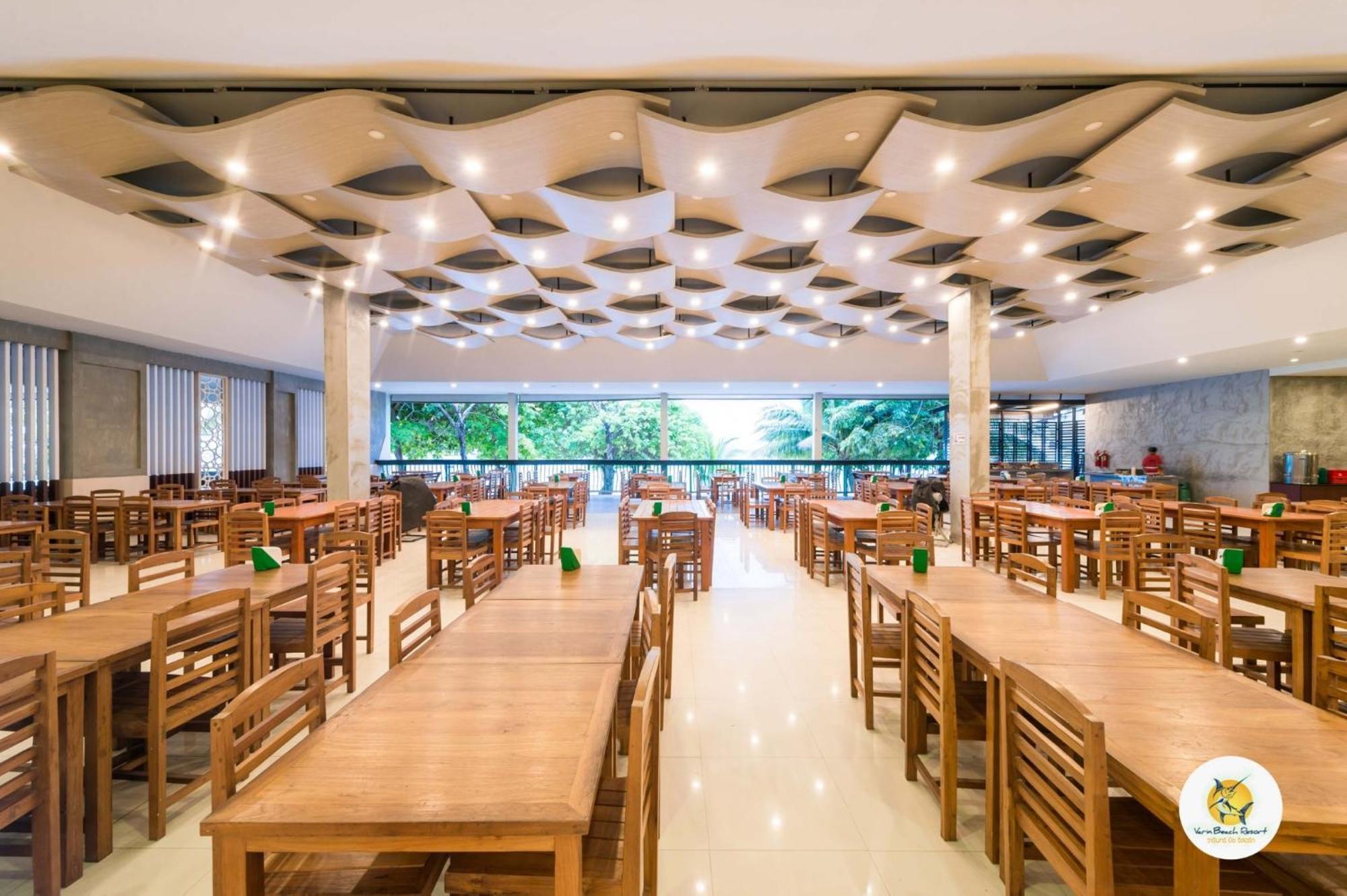 Varin Beach Resort Koh Lipe Exterior foto