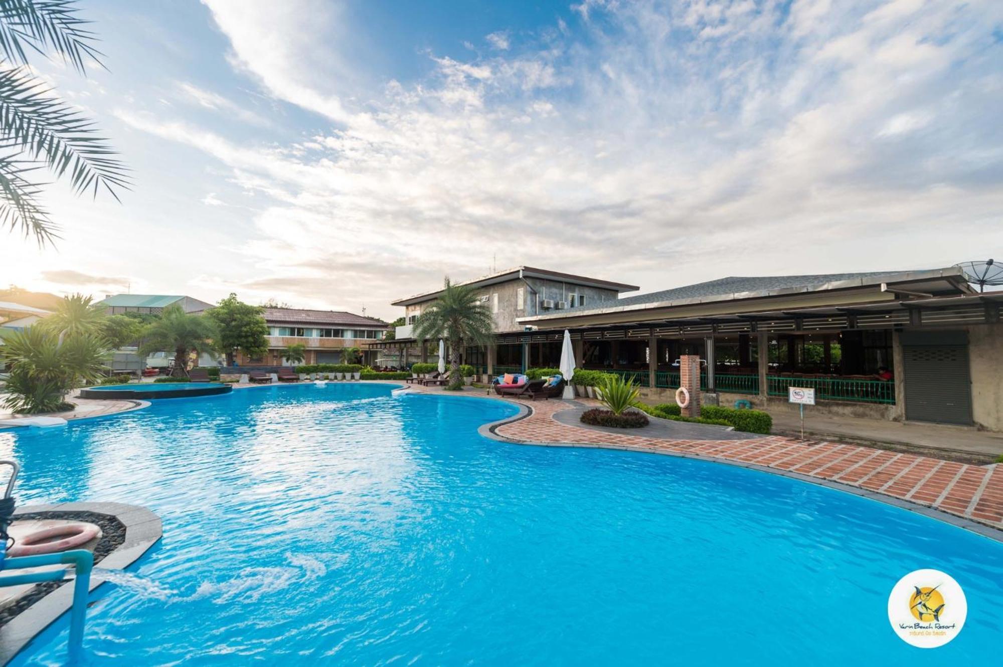 Varin Beach Resort Koh Lipe Exterior foto