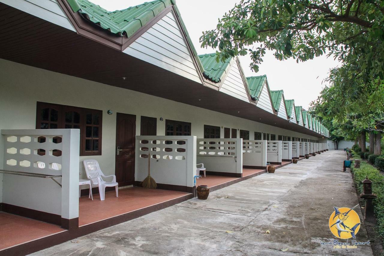 Varin Beach Resort Koh Lipe Exterior foto